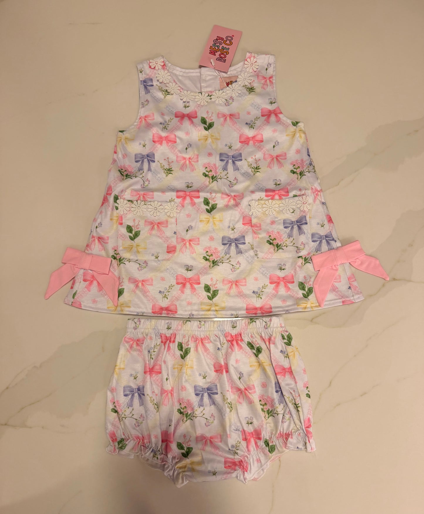 Grand Flower Bows Girls Diaper Set